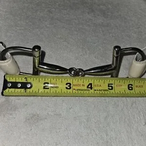 GUCCI WOMEN\'S PETITE HORSEBIT GOLD AND LEATHER BELT. GENUINE VINTAGE BEAUTY. ? Gucci | Accessories | Gucci Womens Petite Horsebit Gold And  main image 4